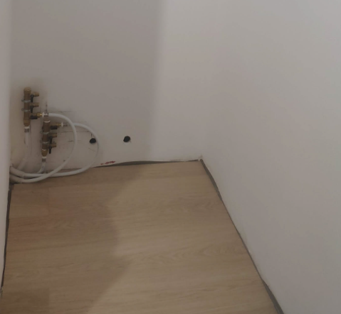 Installation de la plomberie pour la future salle de bain