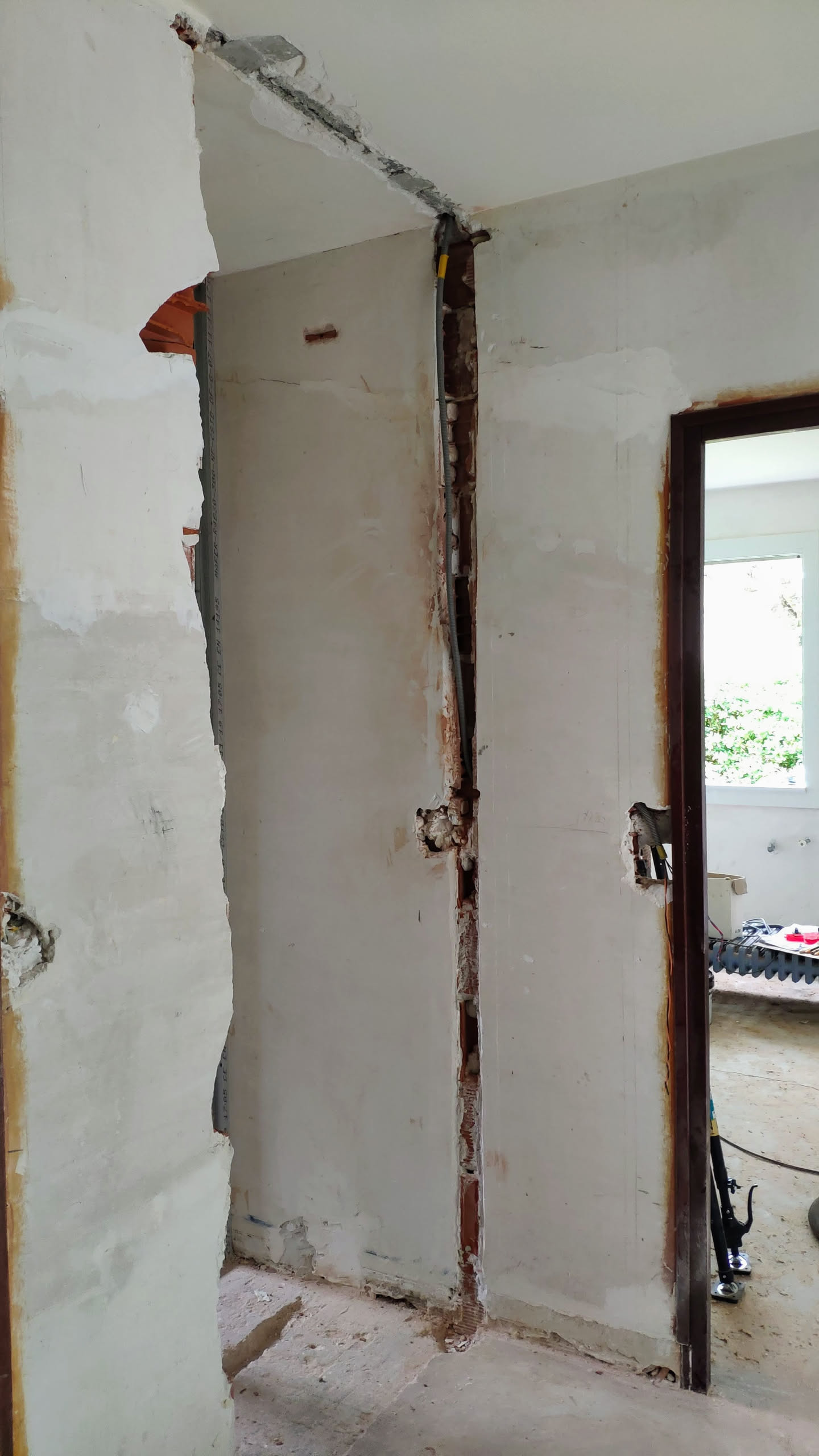 Construction du renfoncement pour le placard